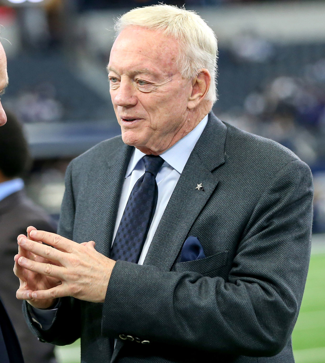Dallas: Jerry Jones